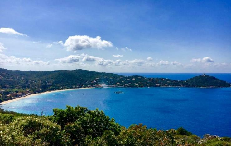 Magnifique Appartement Devant La Plage Propriano  Luaran gambar